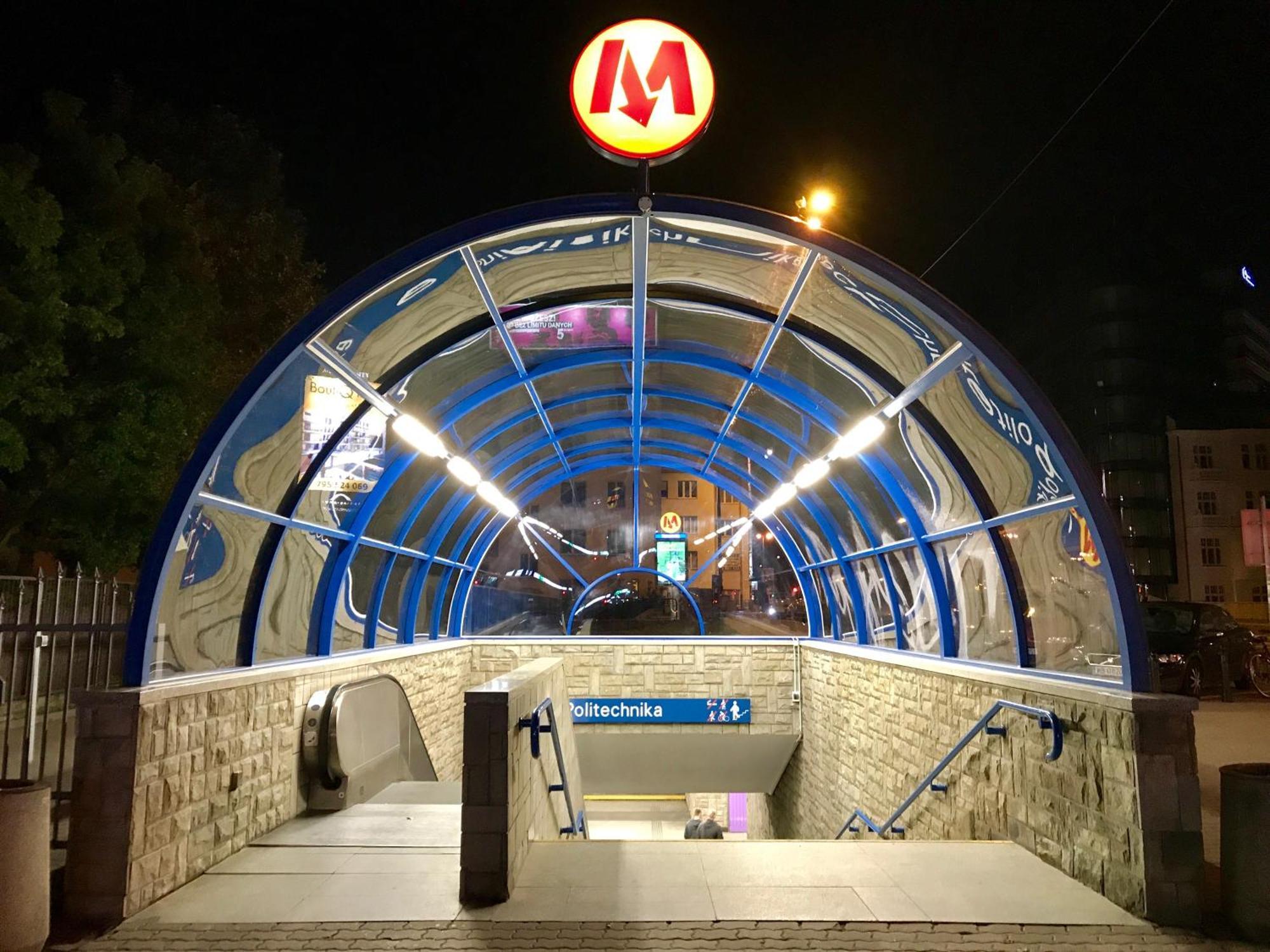 Unitapartament Delux Centrum Blisko Plac Zbawiciela Hala Koszyki Metro Politechnika Jest To Elegancki I Wygodny Na I W Warszawie - Zapraszamy * Warszawa